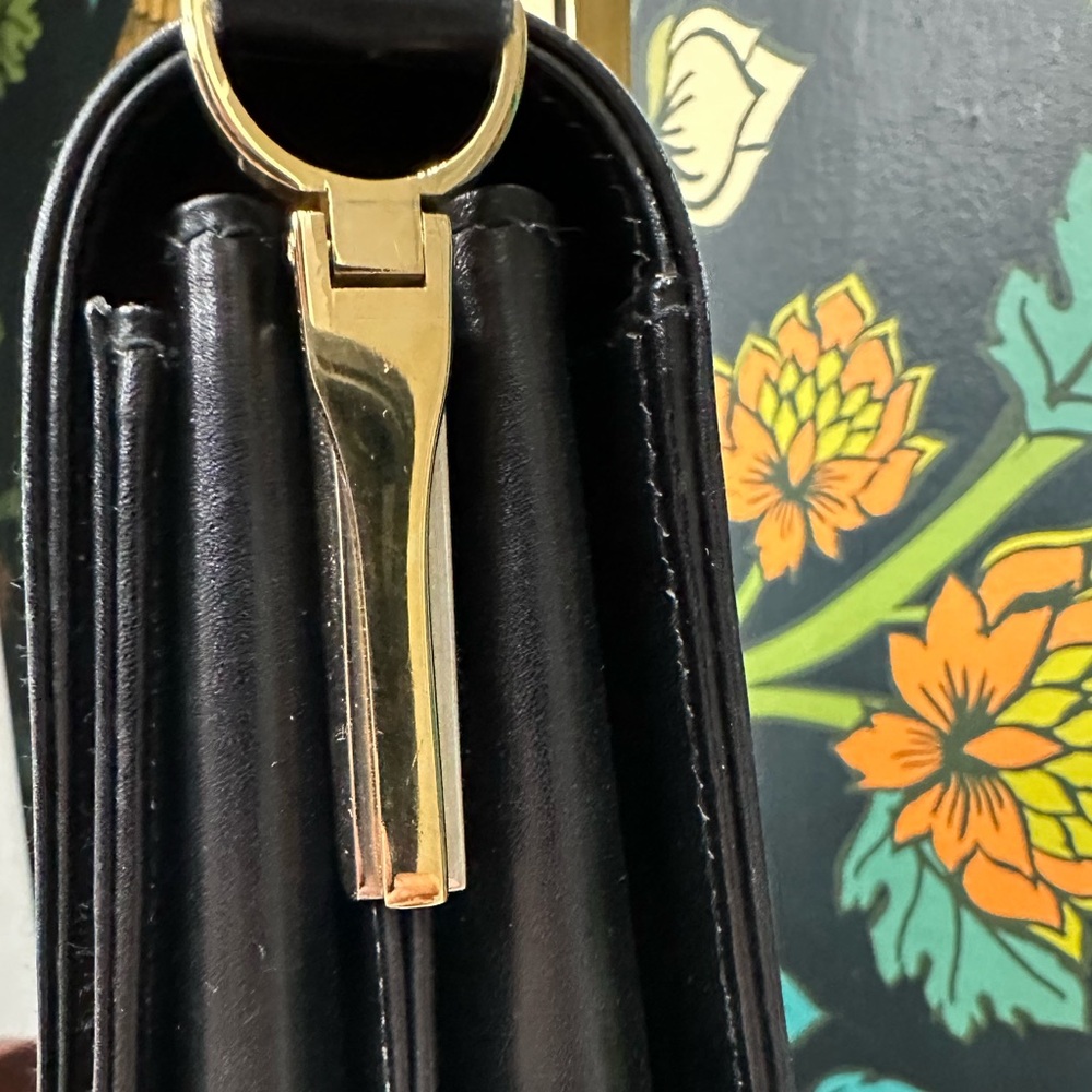 Bally Vintage Black Leather Structured Shoulder Bag - Picture 8 of 13